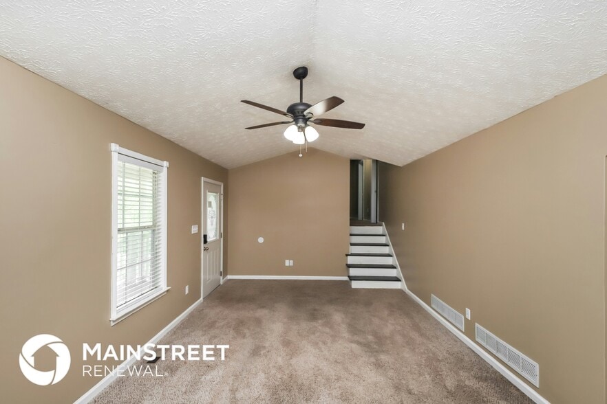 Building Photo - 166 Thornbrooke Dr