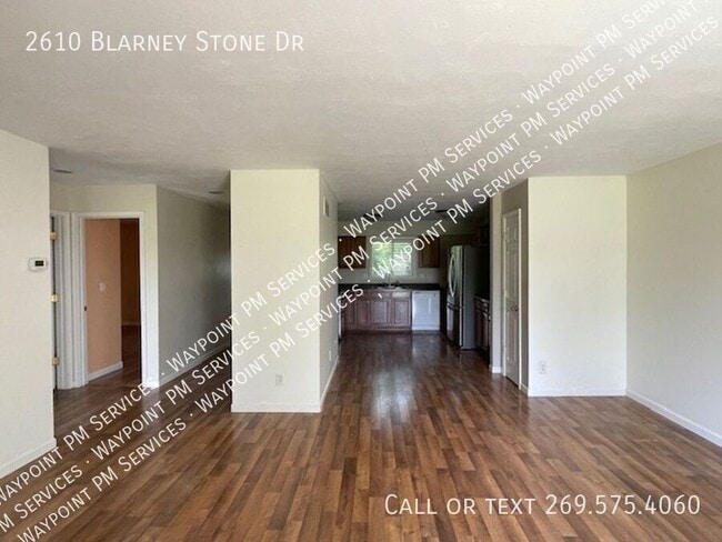 Building Photo - 2610 Blarney Stone Dr