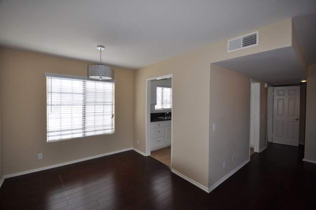 Building Photo - 24822