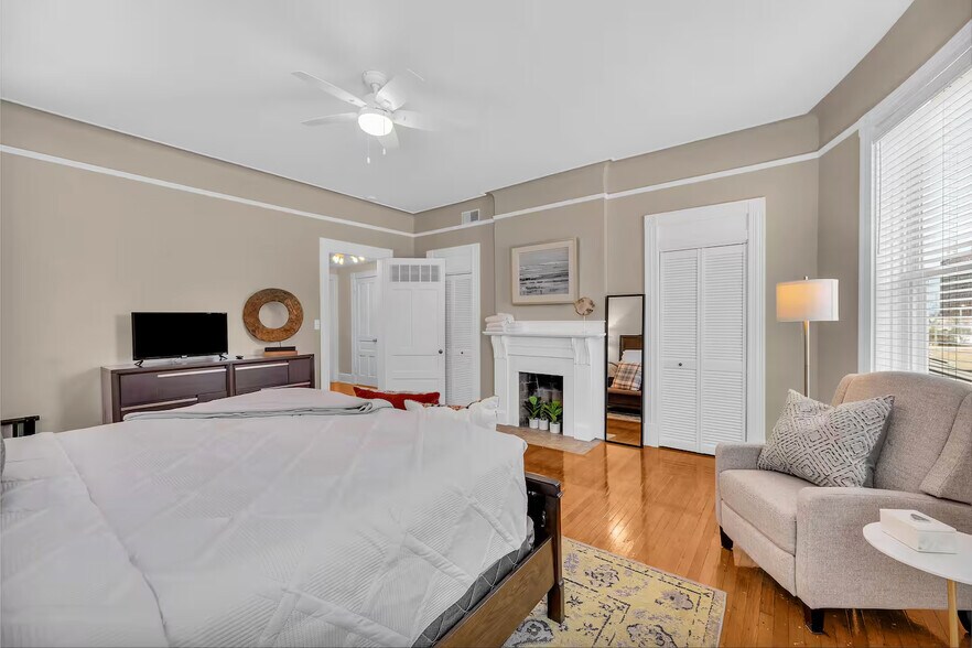 Primary bedroom. - 1104 Cross Ln