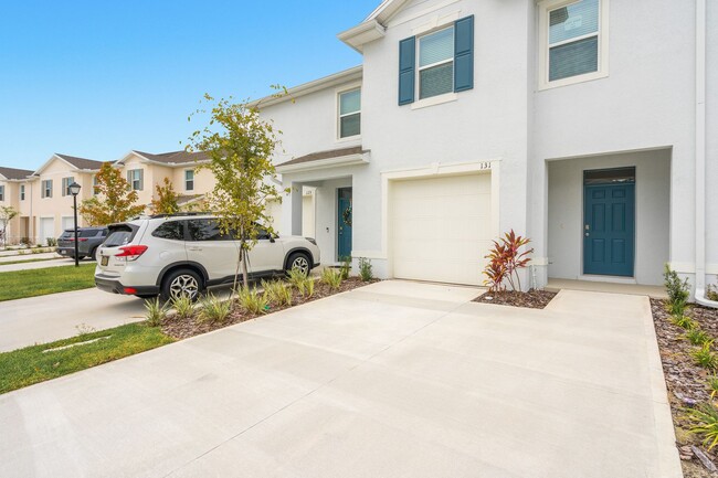 Building Photo - Brand New Block Home with Community Gym an...