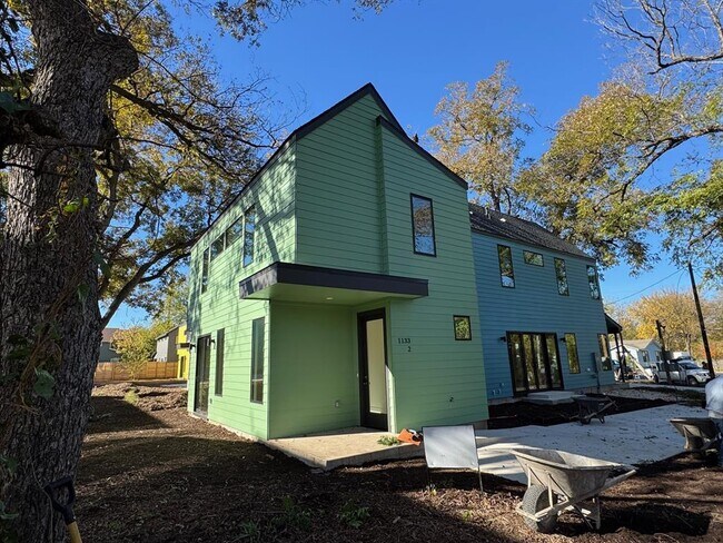 Building Photo - 1133 Walton Ln