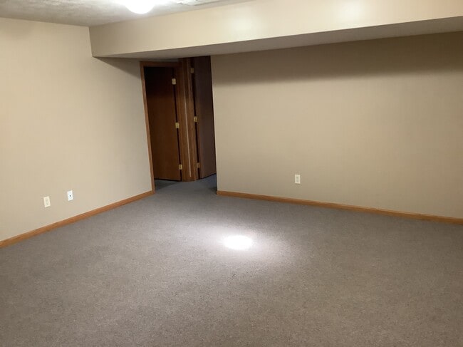 Building Photo - 1608 Ohio St