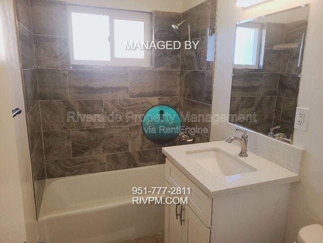 Building Photo - 6290 Jones