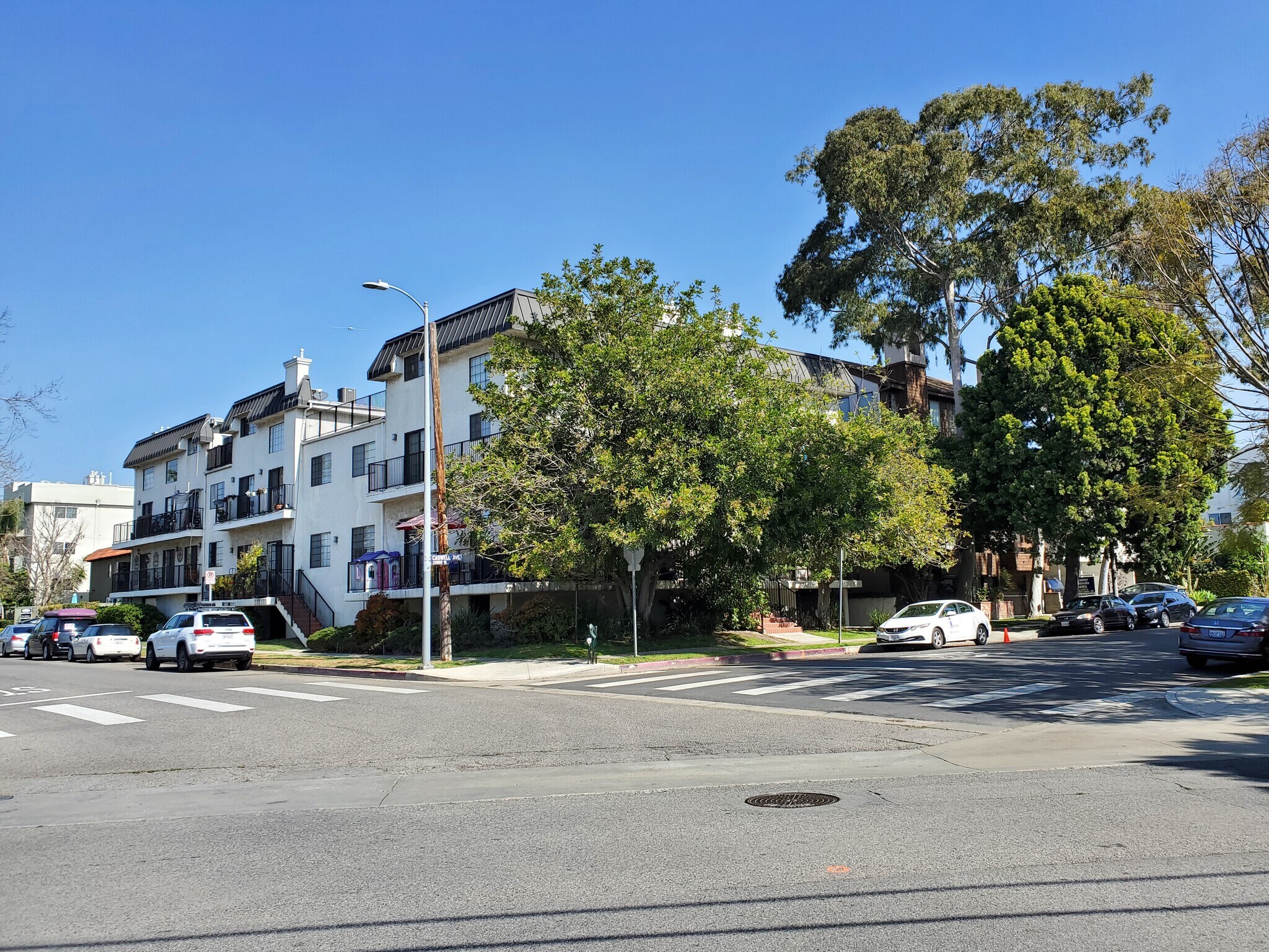 12821 Caswell Ave. - 12821 Caswell Ave