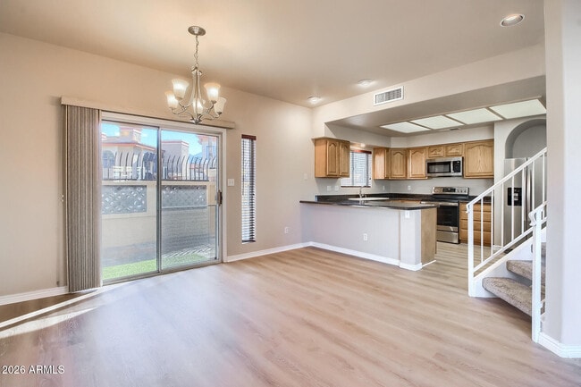 Building Photo - 10258 N 12th Pl