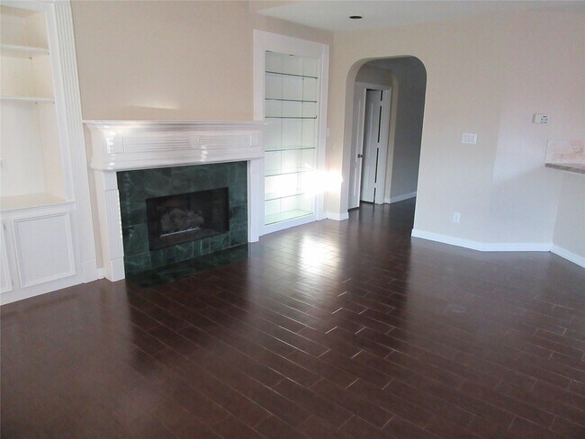 Building Photo - 914 Ivory Ridge Ln