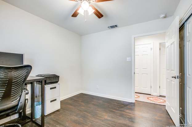 Building Photo - 411 Dresden Dr