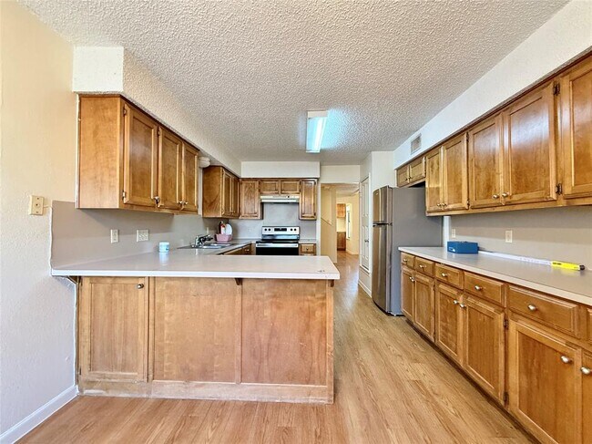 Building Photo - 104 Verna Spur