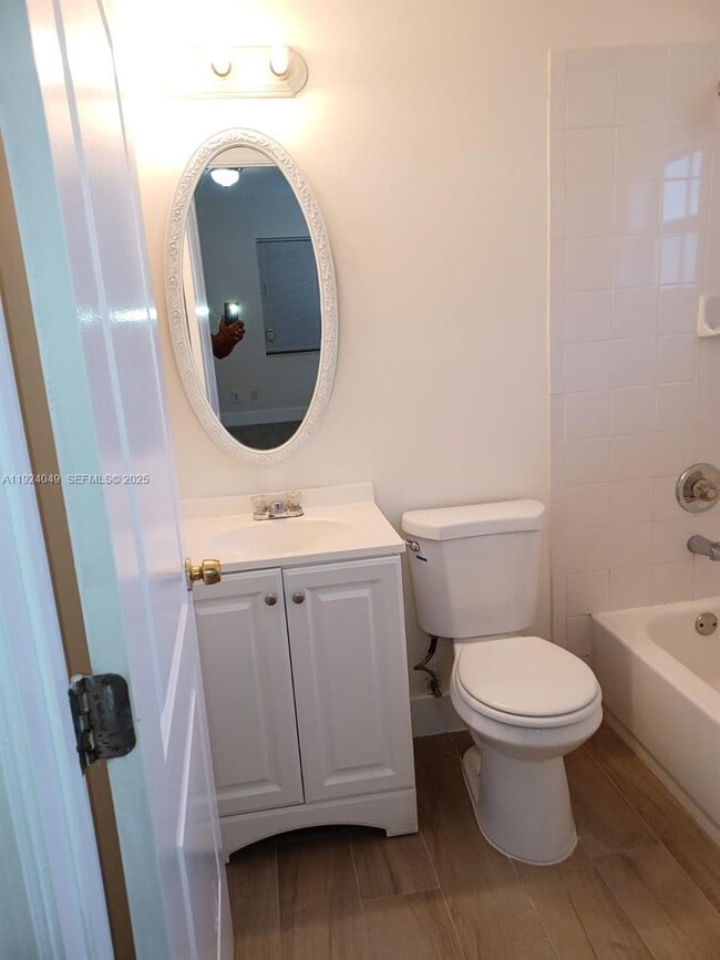 Building Photo - 2134 Cleveland St