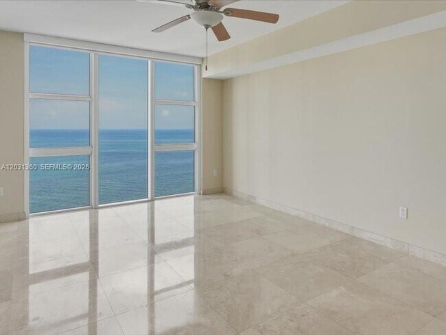 Building Photo - 1800 S Ocean Dr