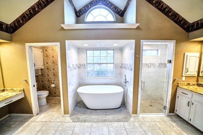 Building Photo - Executive Home in Greenshire with Luxurious Updates and Spacious Outdoor Living - Agent Commissio...