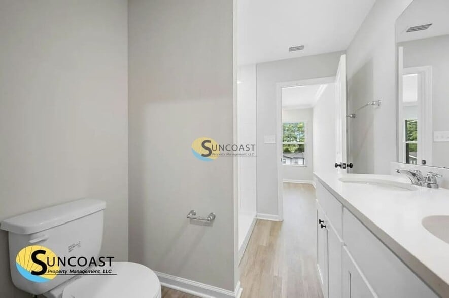 Building Photo - 2630 Kohn Rd