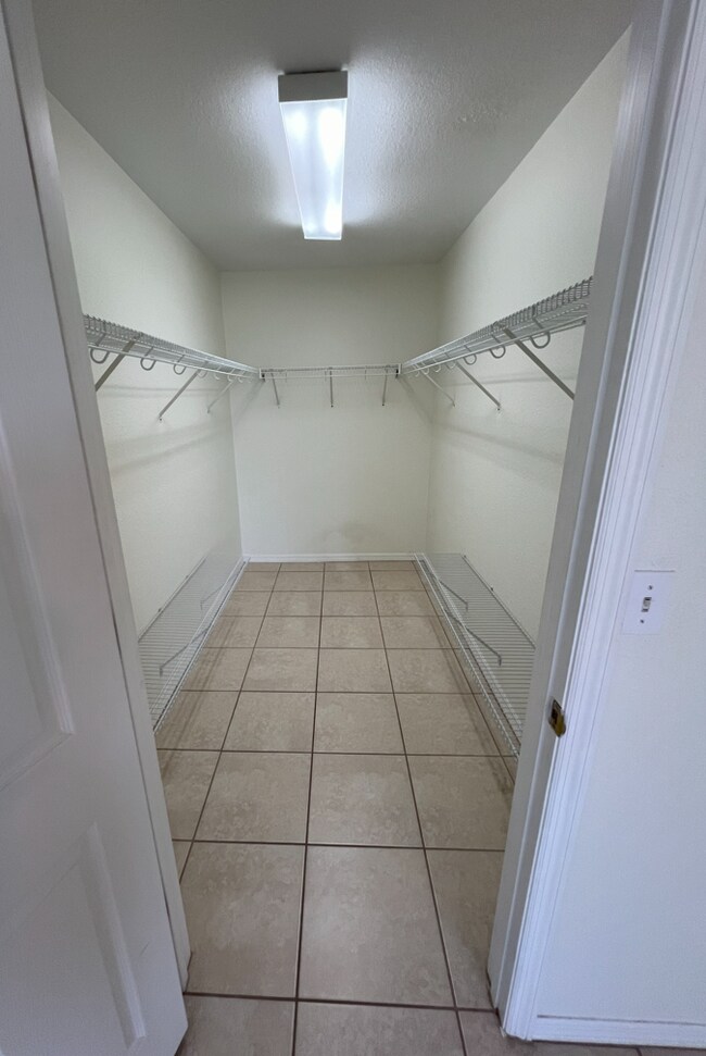 Building Photo - 8257 Cozumel Ln