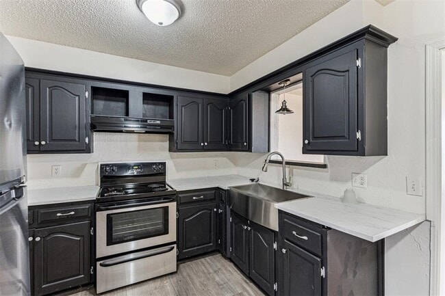 Building Photo - 1405 SW 77th Terrace