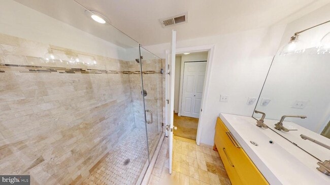 Building Photo - 1326 E Susquehanna Ave