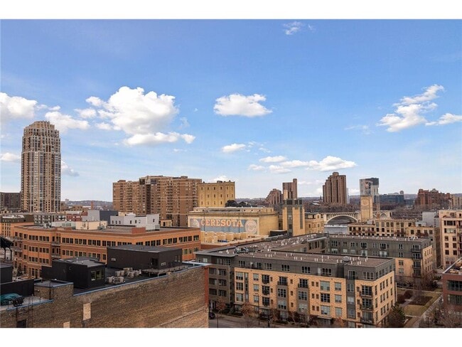 Building Photo - 250 Park Ave