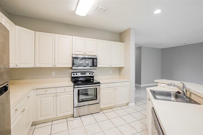 Building Photo - 1436 NW 159th Ln