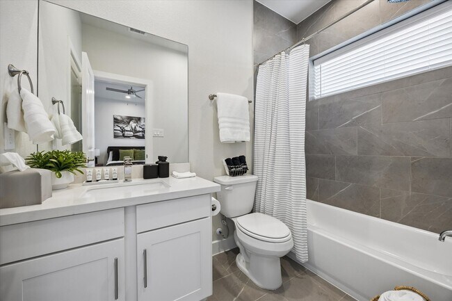 Building Photo - 10614 Cascade Ledge Ln