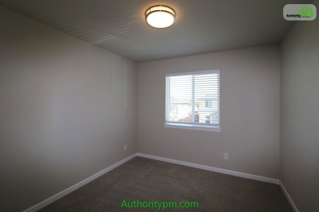 Building Photo - 844 Mission De Oro Dr