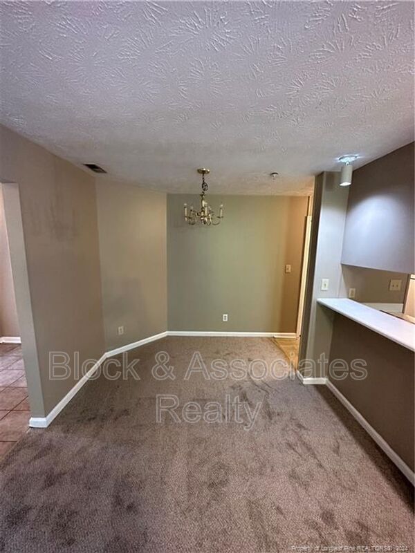 Building Photo - 233 Waterdown Dr