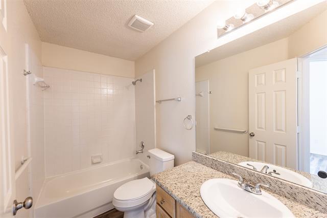 Building Photo - 1717 Marcella Ln