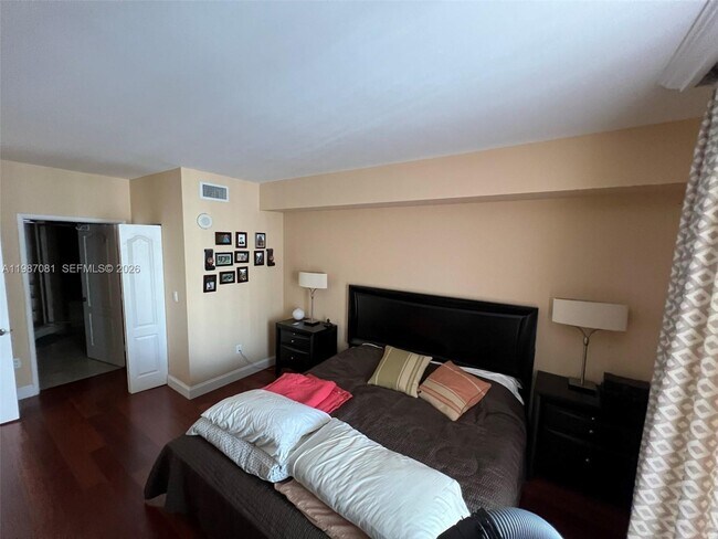 Building Photo - 17555 Atlantic Blvd