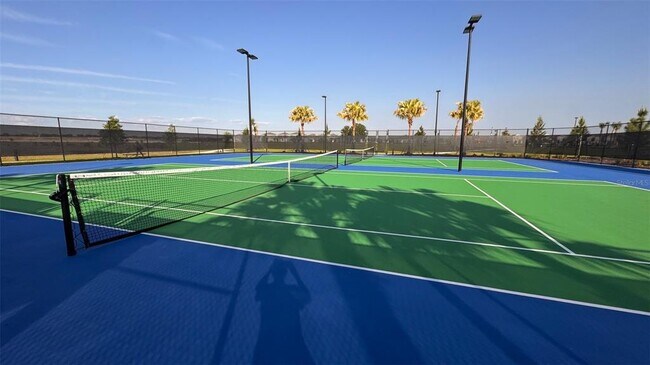 Building Photo - 2664 Armstrong Ave