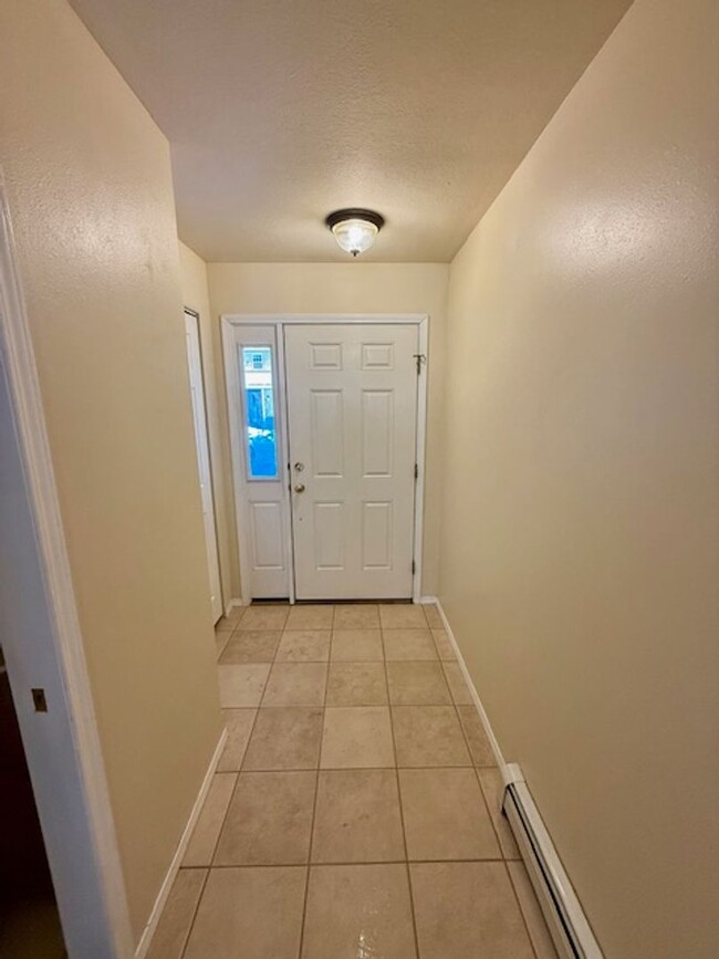 Building Photo - Spacious 2-Bedroom Townhouse in Bozeman – ...