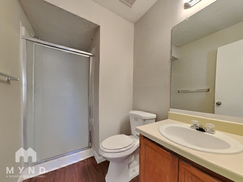 Building Photo - 1807 Briarcreek Blvd