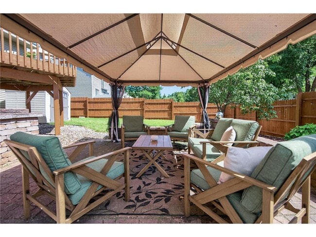 Building Photo - 4133 Sunset Trail N