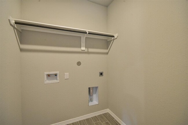 Building Photo - 826 Wembley Wood Wy