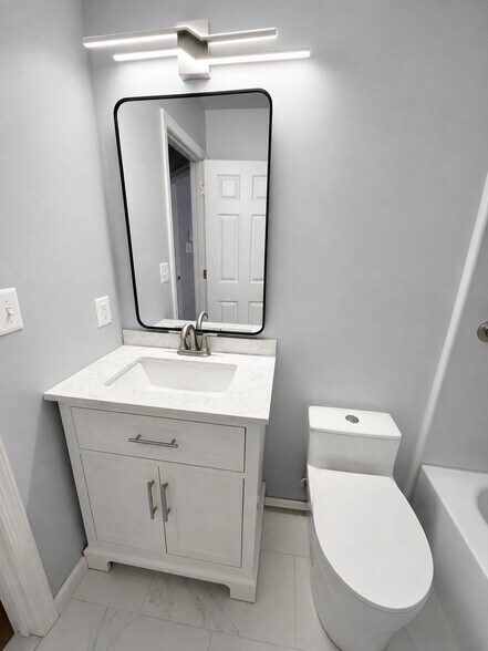 Building Photo - 331 Assembly Point Ct