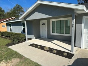 Building Photo - 4309 SW 143rd Ln Rd