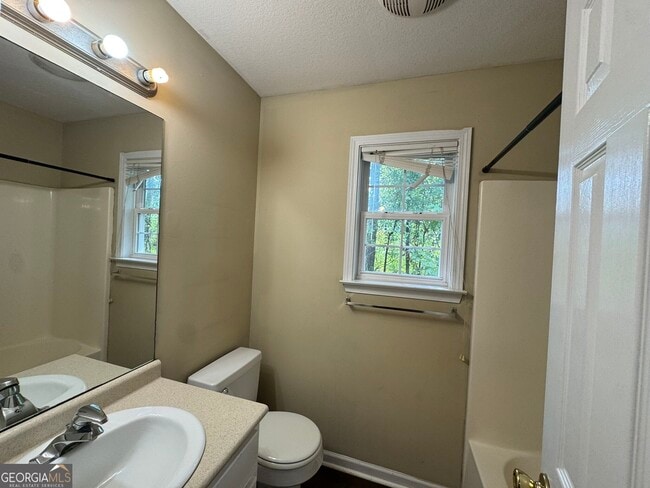 Building Photo - 5601 Landings Pkwy