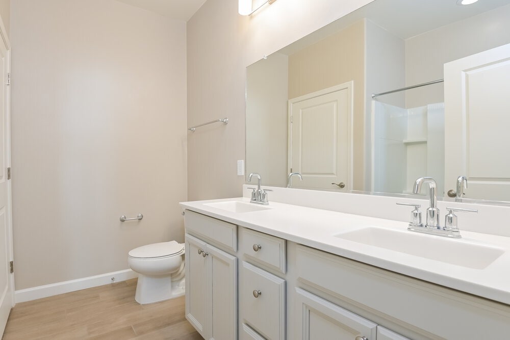 Building Photo - 13854 E Red Oaks Dr