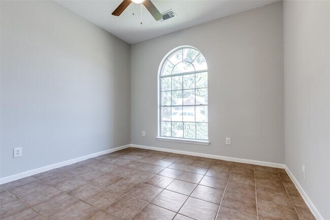 Building Photo - 3012 High Plains Dr