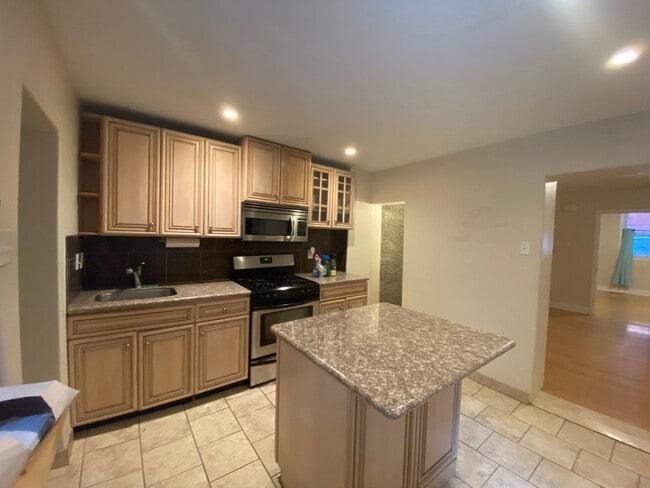 Building Photo - 1338 Passyunk Ave