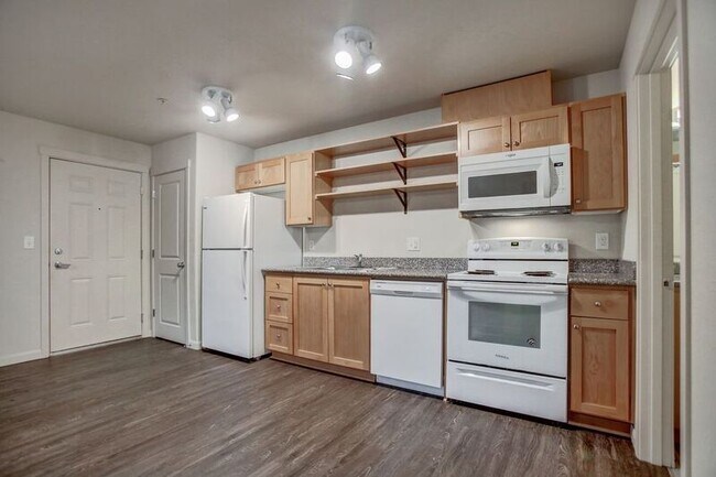 Building Photo - 245 SE 146th Ave