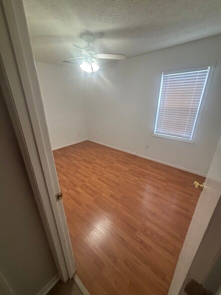 Building Photo - 4102 Winterberry Ct