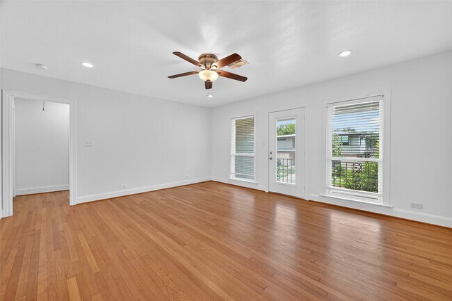 Building Photo - 2328 McClendon St