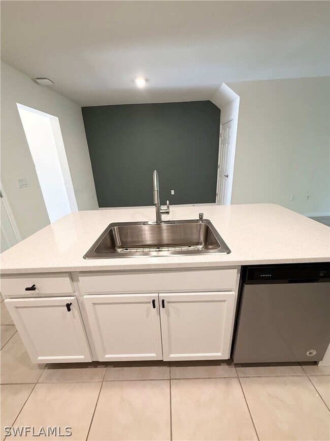 Building Photo - 15319 Wildflower Cir