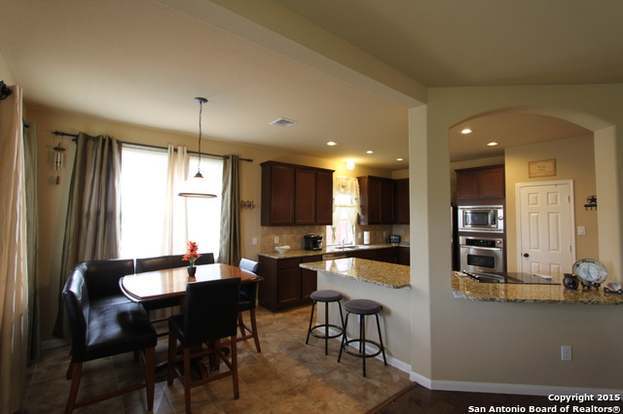 Building Photo - 398 Pecan Meadows