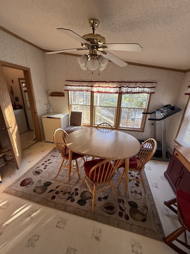 Building Photo - 91 Heath St