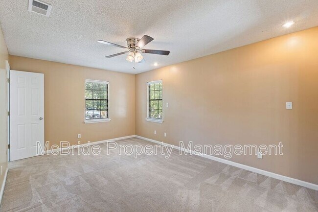 Building Photo - 539 Hunterdale Rd