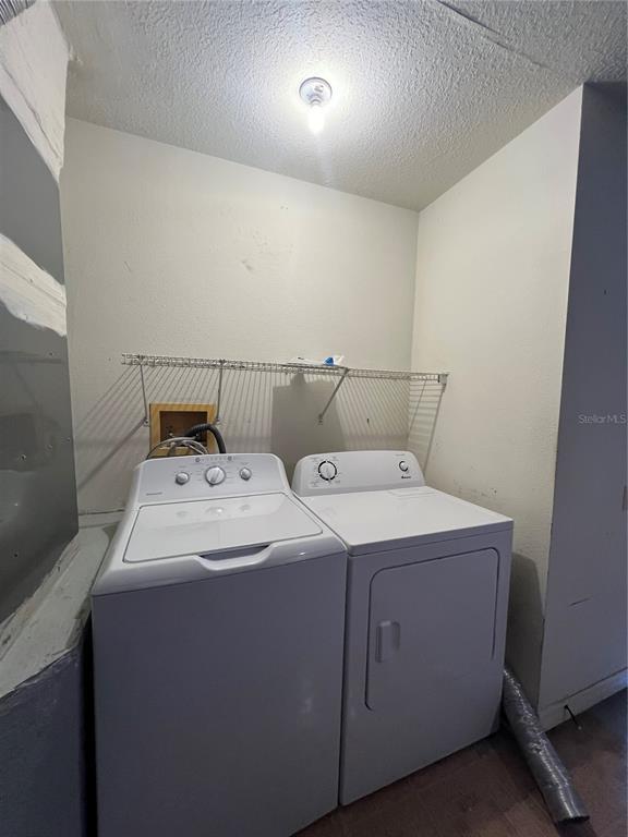 Building Photo - 30728 Iverson Dr