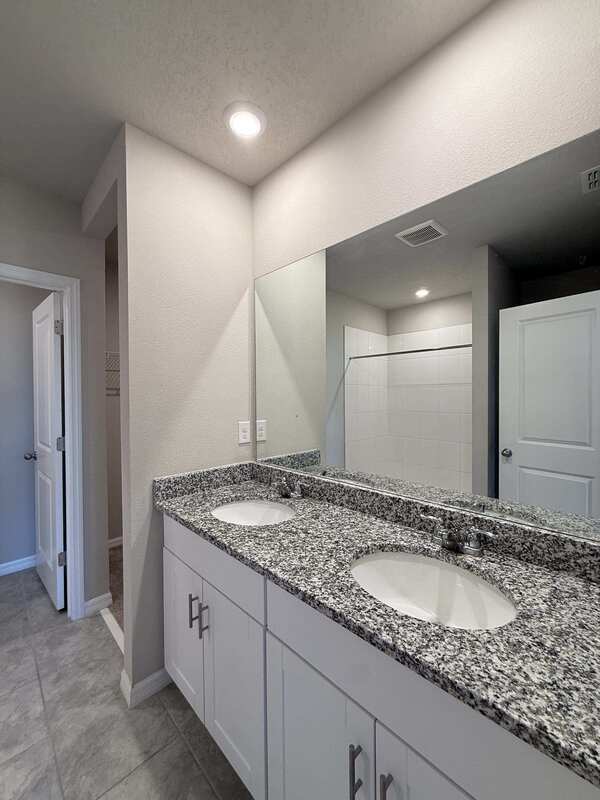 Building Photo - 3410 Bonsilva St