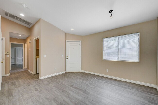 Building Photo - Single Family Home in N Las Vegas Aliante Area