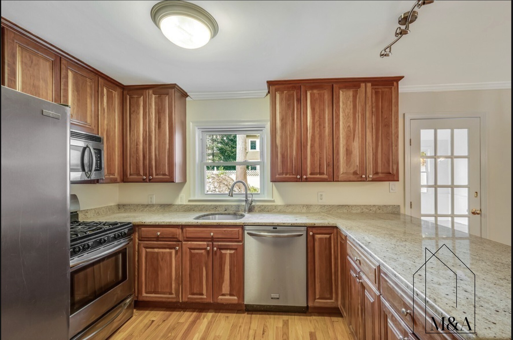 Building Photo - 43 Kendall Rd