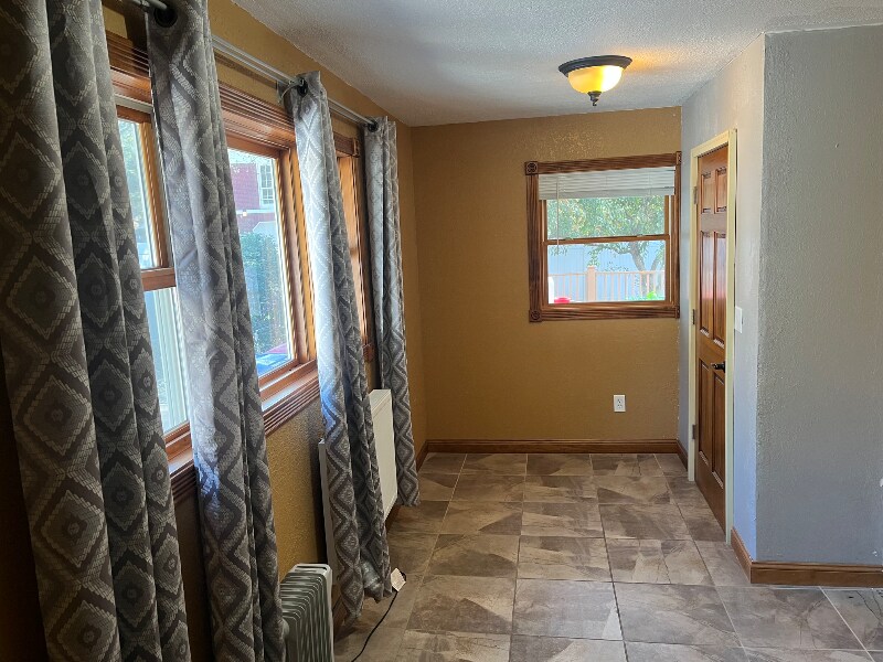 Building Photo - 1543 Bush St